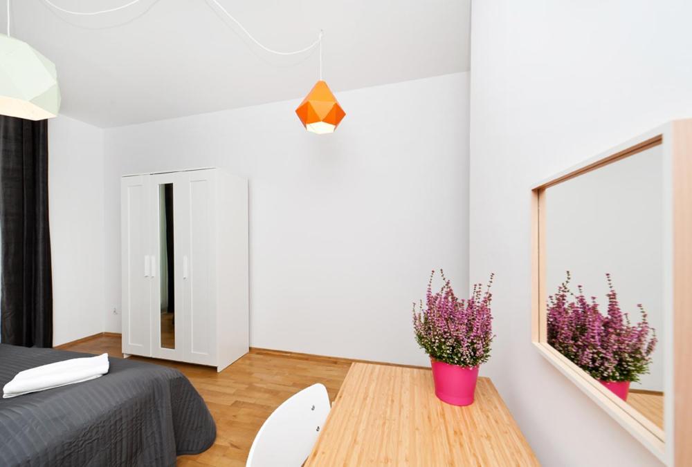 Cozy & Big Rooms In Old Town Krasków Εξωτερικό φωτογραφία