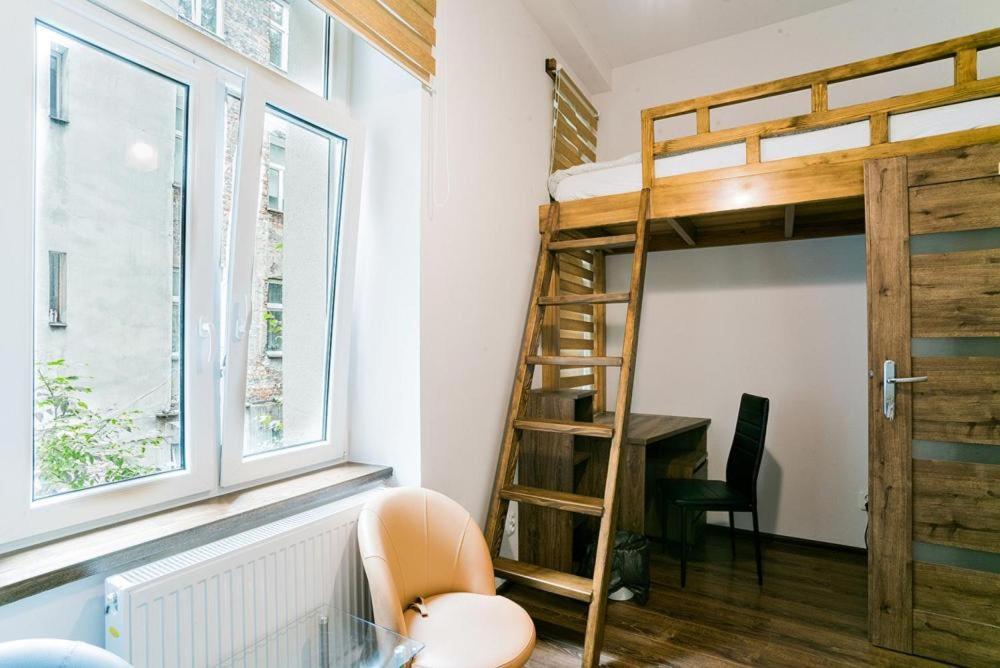 Cozy & Big Rooms In Old Town Krasków Εξωτερικό φωτογραφία