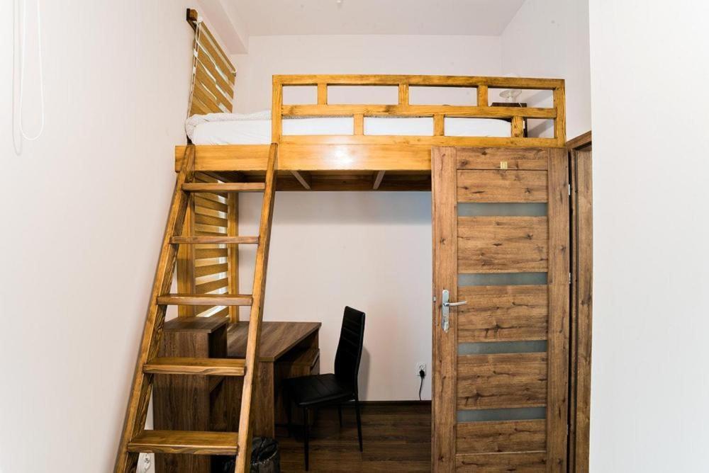 Cozy & Big Rooms In Old Town Krasków Εξωτερικό φωτογραφία